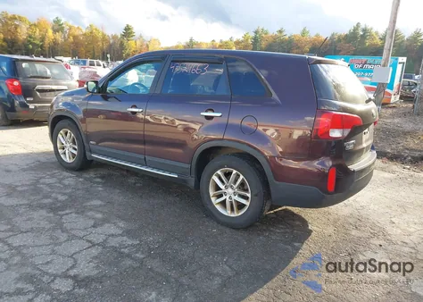 2014 Kia Sorento Lx z USA, uszkodzony, nr VIN 5XYKTDA62EG430561